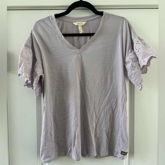 Matilda Jane Lavender V-Neck Tee Eyelet Lace Flutter Sleeve Top Size M - Picture 2 of 6